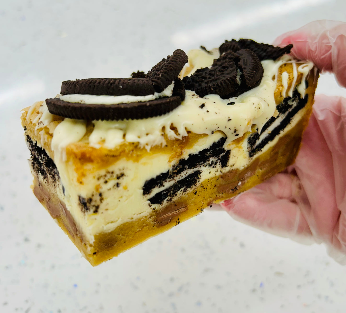 Cookies & Cream Cookie Bar