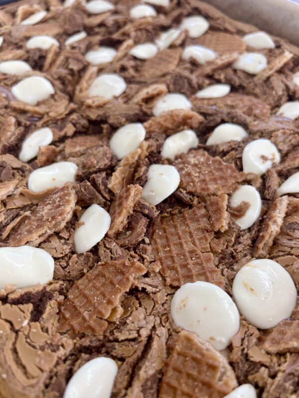 Caramel & Stroopwaffel Brownie - Image 2