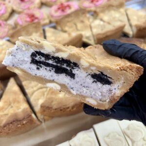 Cookies & cream cookie pie